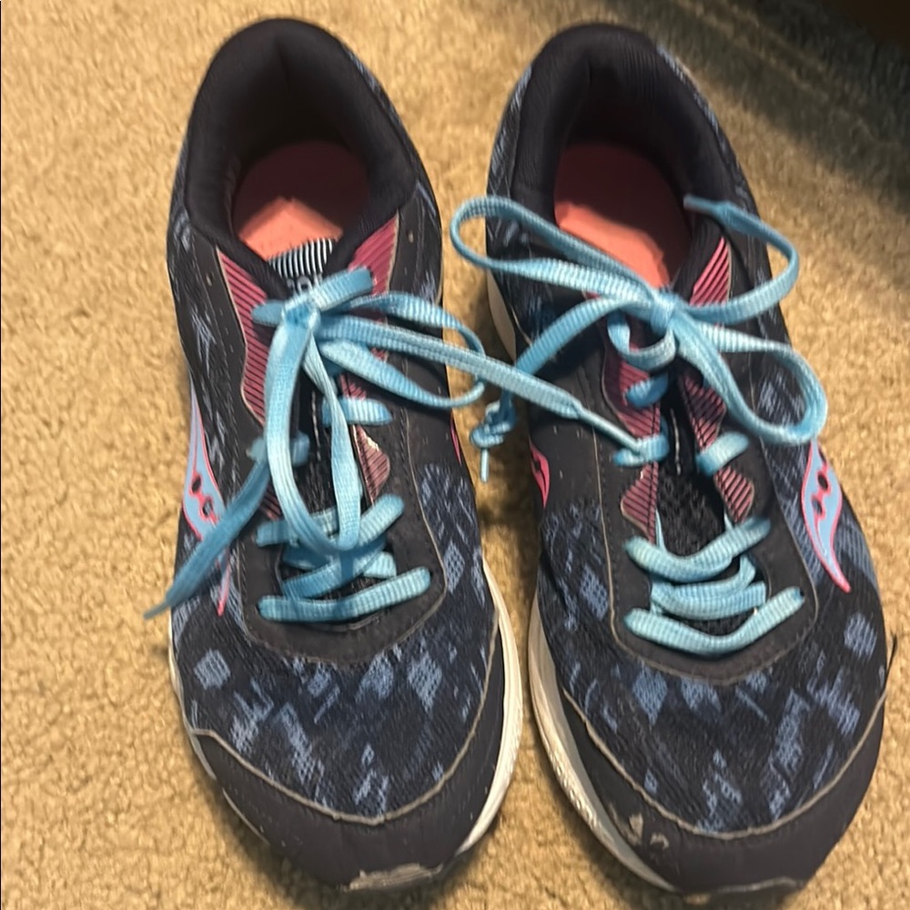 Saucony Blue and Pink Running Shoes